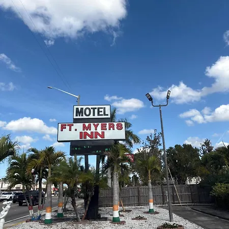 Fort Myers Inn-3